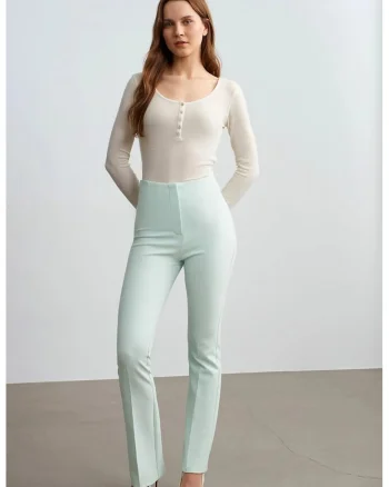 Pantaloni dama,  croiala dreapta, verde menta, crep