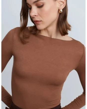 Bluze dama,  Bluza tricotata Slim Fit, elastic, maro nuc, maneca lunga