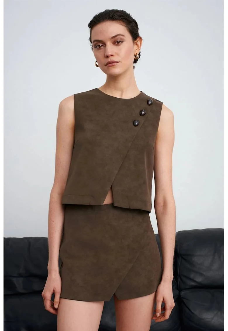 Vesta  scurta din imitatie de piele, eleganta, maro cafea, poliuretan