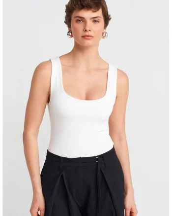 Bluza dama,  bluza fara maneci, decolteu patrat, slim-fit, alb, jerseu