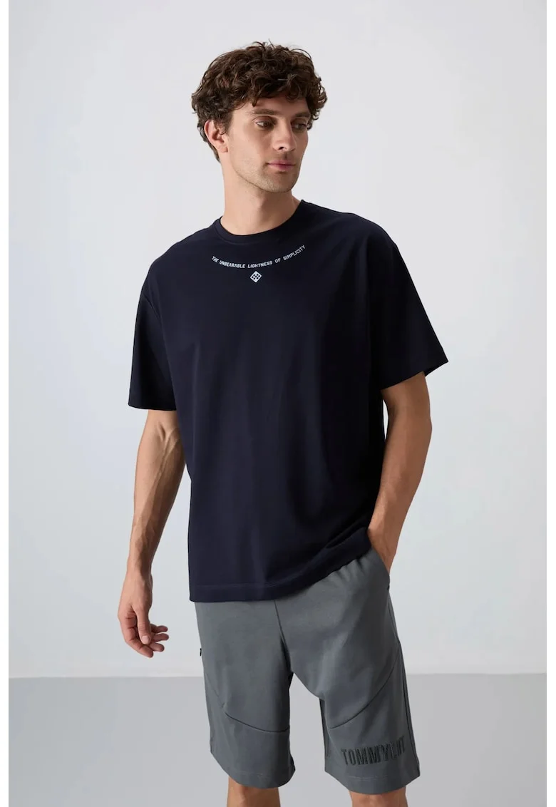 Tricou  supradimensionat cu guler rotund, imprimeu, albastru marin barbati