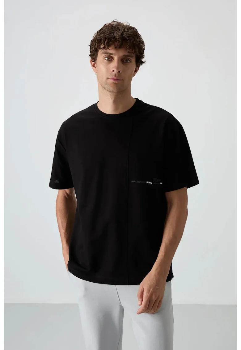 Tricou barbati,  supradimensionat, imprimeu pe spate, negru, bumbac si poliester