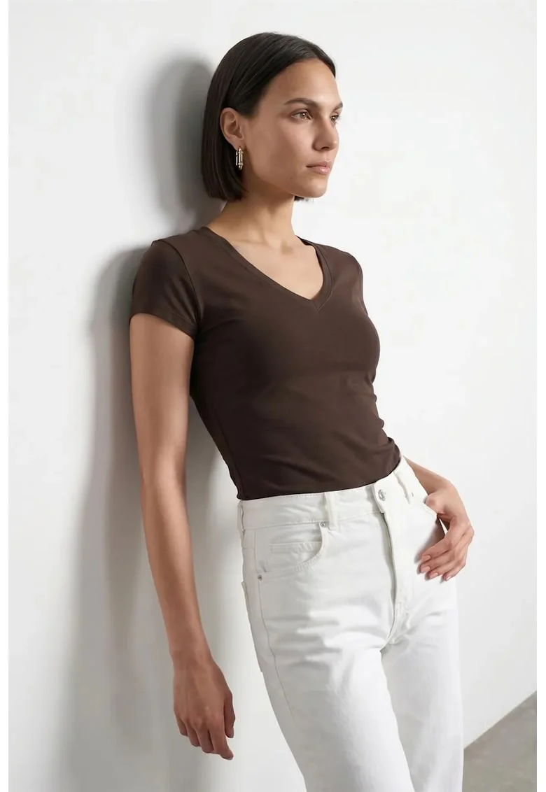 Bluza dama,  Bluza Slim Fit, decolteu in V, elastic, maro cafea, jerseu