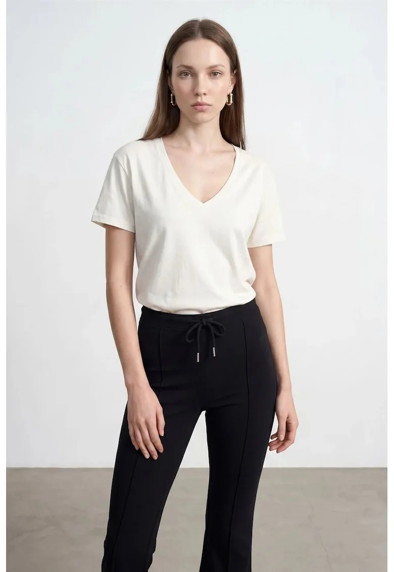 Bluza dama,  bluza din bumbac Tencel, decolteu in V, maneca scurta, alb prafuit