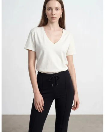 Bluza dama,  bluza din bumbac Tencel, decolteu in V, maneca scurta, alb prafuit