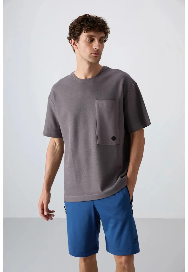 Tricou  supradimensionat, gri antracit, amestec de bumbac cu guler rotund si buzunar, pentru femei