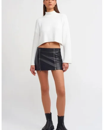 Fusta mini  eleganta, cu talie inalta, neagra, din imitatie de piele