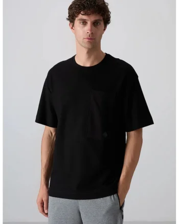 Tricou  supradimensionat, cu guler rotund, buzunar, negru, bumbac-poliester