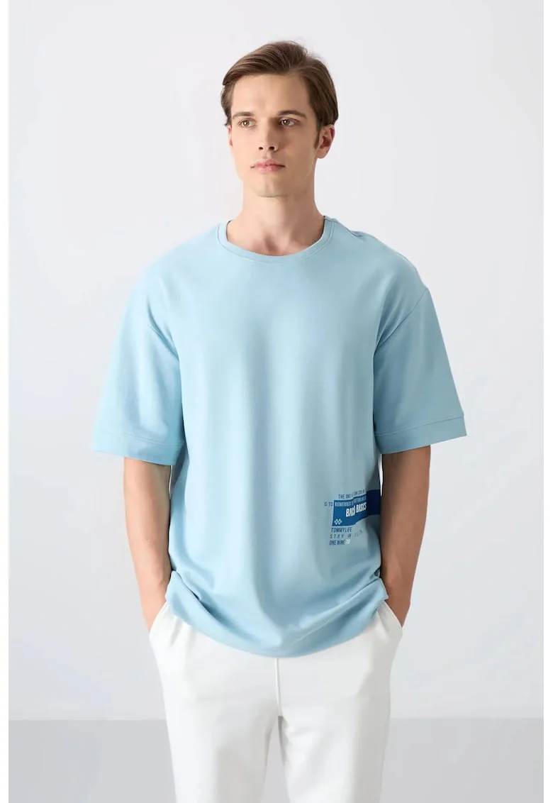 Tricou barbati,  supradimensionat, bumbac si poliester, albastru deschis
