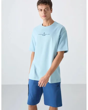 Tricou  supradimensionat, imprimat pe spate, albastru deschis, amestec de bumbac