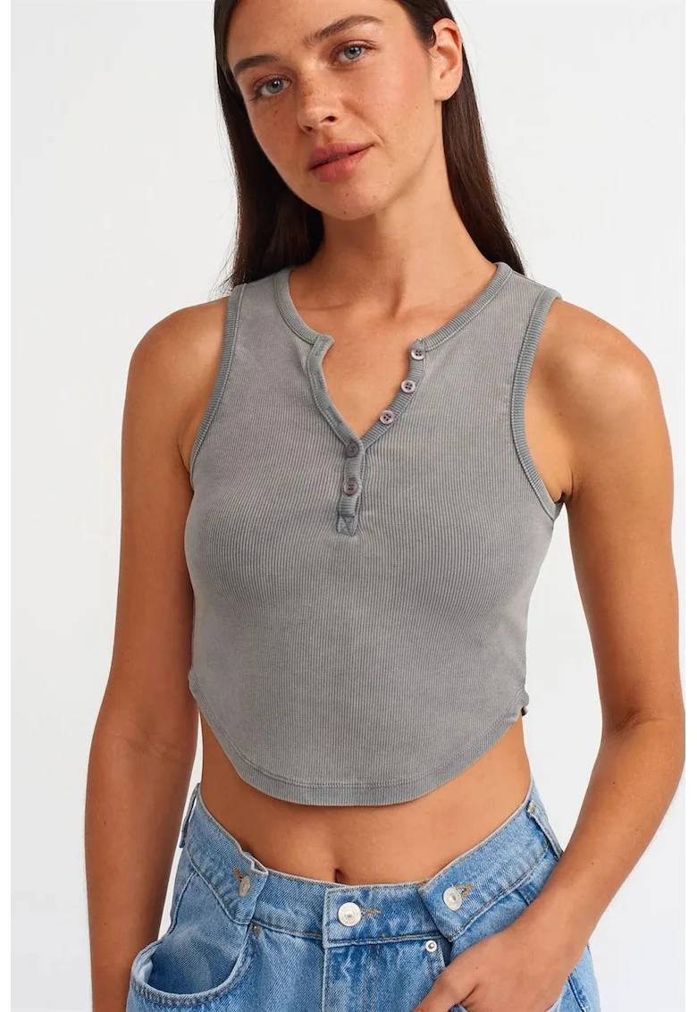 Bluza crop  gri ardezie, tricot bumbac-elastan, slim fit, design fara maneci, detalii cu nasturi