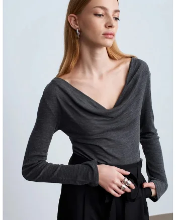 Bluza tricotata din lana  mulata, gri antracit, fara inchidere, maneci lungi