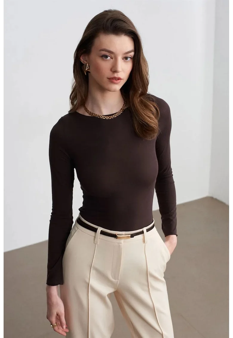 Bluza dama,  slim fit, decolteu barca, culoare maro, bumbac cu elastan