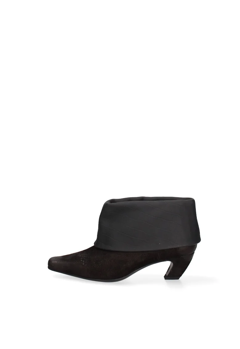 Botine de piele cu varf patrat Evanthe Ultra, Negru