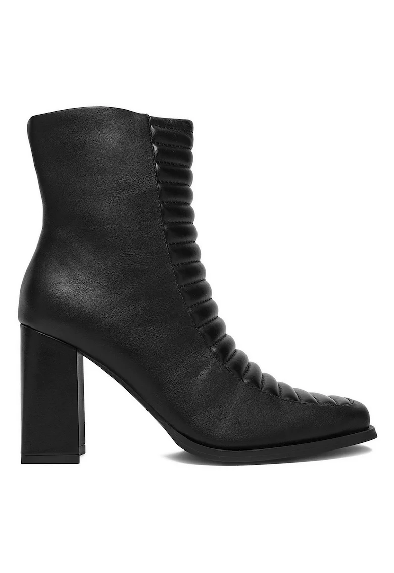 Botine  material negru, Negru