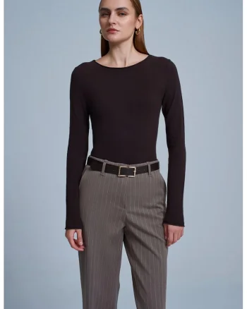 Pulover dama,  slim-fit, decolteu barcadwqfwqd, Maro inchis