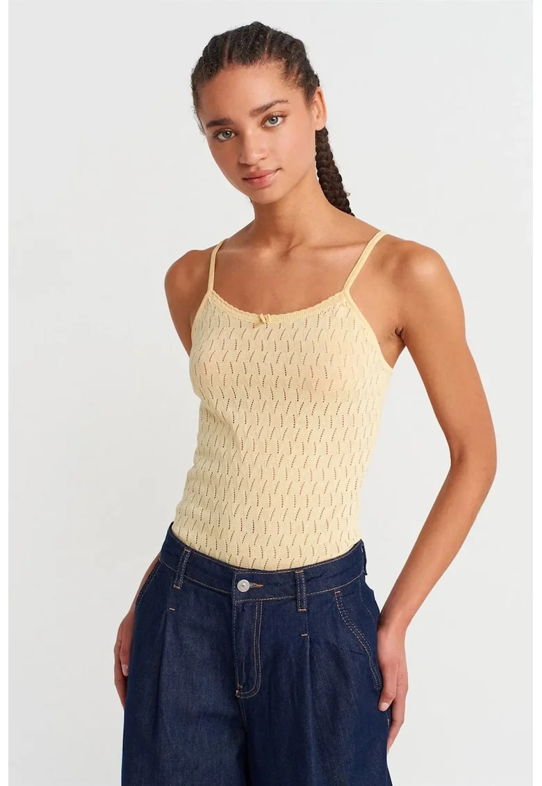 Bluza crop,  texturata, galben lamaie, fara inchidere, detaliu funda,