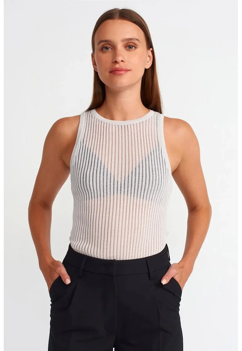 Bluza dama,  slim-fit, alb, tricotata, fara maneci,