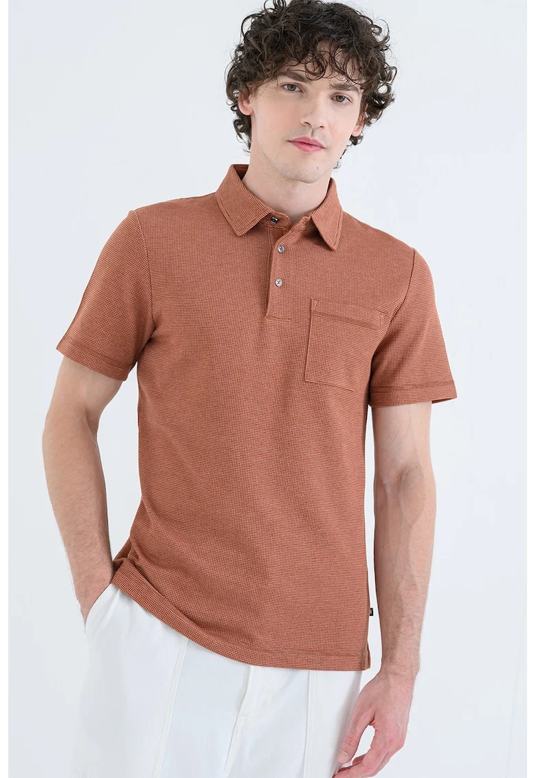 Tricou polo cu buzunar pe piept, Maro cognac