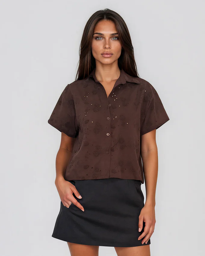 Cămașă cu mânecă scurtă și broderie spartă maro - Unica S-L