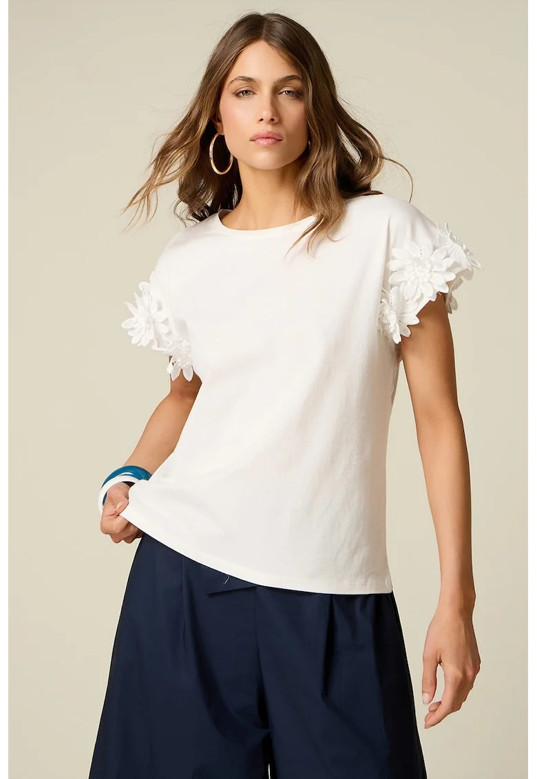 Tricou cu aplicatii florale, Alb
