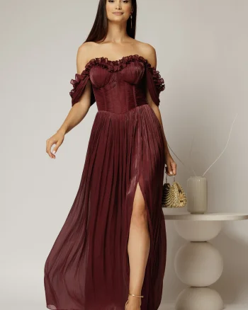 Rochie lunga grena de ocazie din voal peliculizat cu bust tip corset