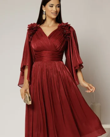 Rochie midi bordo din voal peliculizat cu decolteu petrecut si aplicatii florale