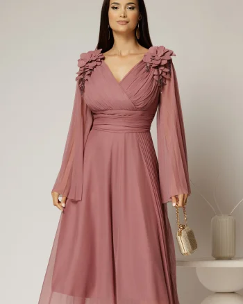Rochie midi roz de ocazie din tull cu aplicatii la umeri si decolteu petrecut