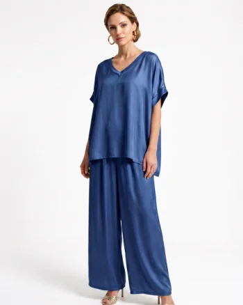 Pantaloni palazzo fluizi din matase si vascoza satinata, albastru jeans
