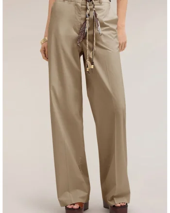 Pantaloni cu buzunare oblice, Bej