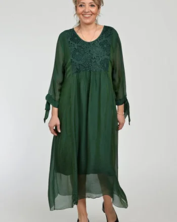 Rochie verde lunga, din matase si vascoza cu platca din dantela pe fata si pe spate