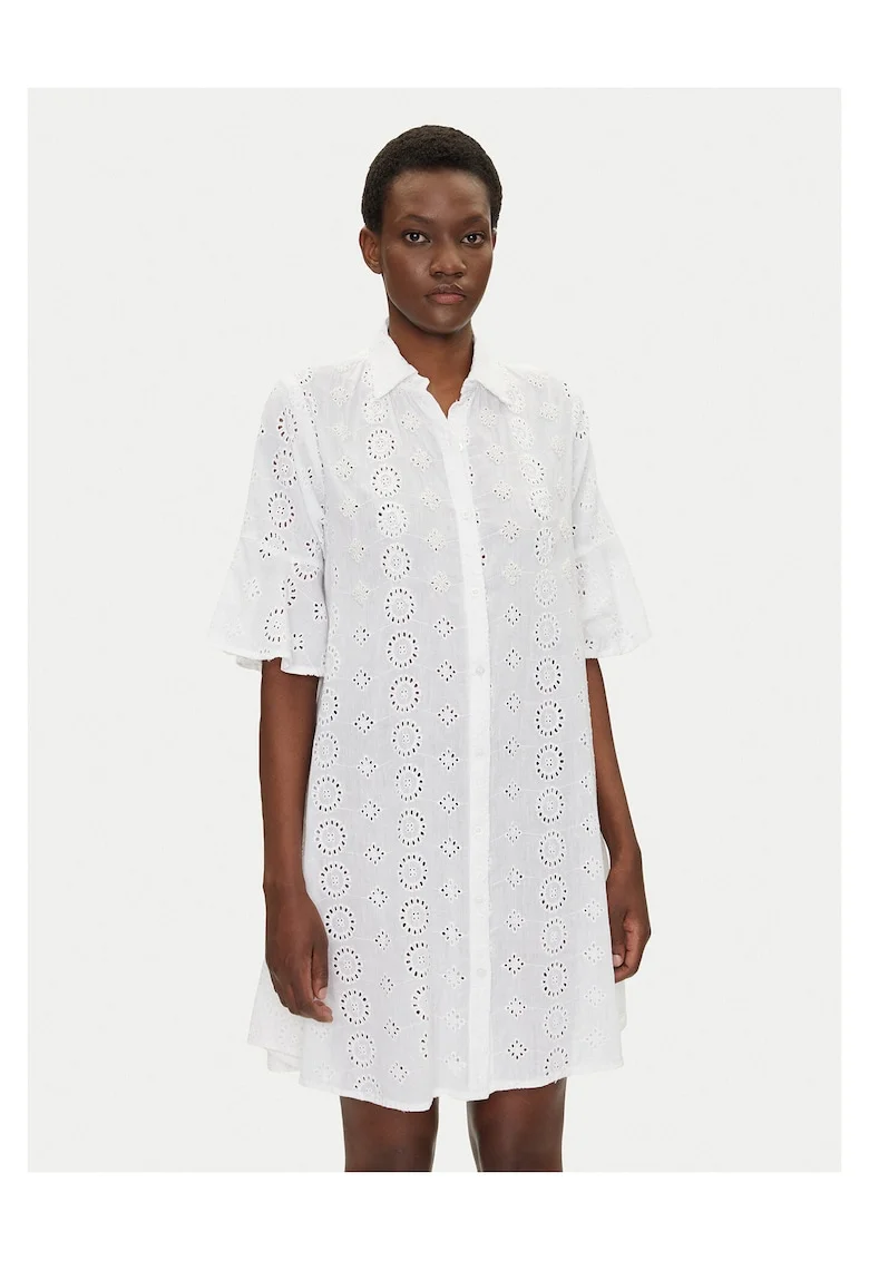 Rochie Camasa  alba, 2 caracteristici reprezentative