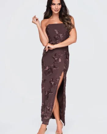 Rochie maxi eleganta cu decolteu patrat si aplicatii florale, rochie dama LA-OM-DLR430, Maro