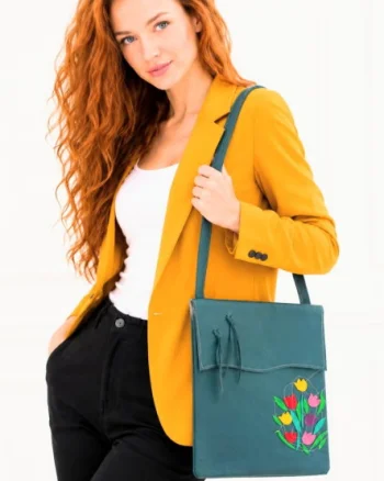 Geanta handmade din piele naturala,cu lalele, unicat