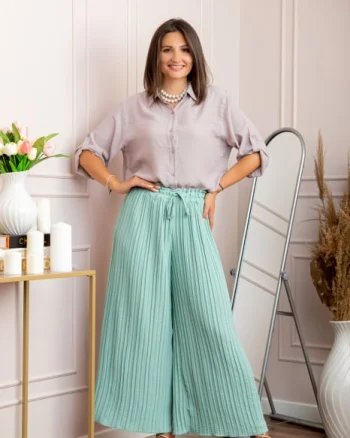 Pantaloni plisati turcoaz aqua cu elastic in talie
