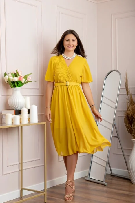 Rochie eleganta din voal Desiree cu decolteu in V si curea - Galben