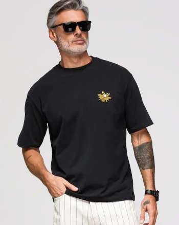 Tricou barbati loose fit cu aplicatie decorativa si decolteu rotund, din jerseu OM-TSCT-0275, Negru