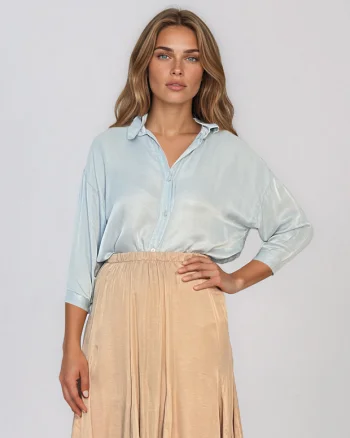 Cămașă din mătase cu spatele din dantelă bleu - Unica S-L