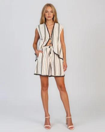 Compleu vestă și pantaloni scurți cu dungi verticale beige - Unica S-L