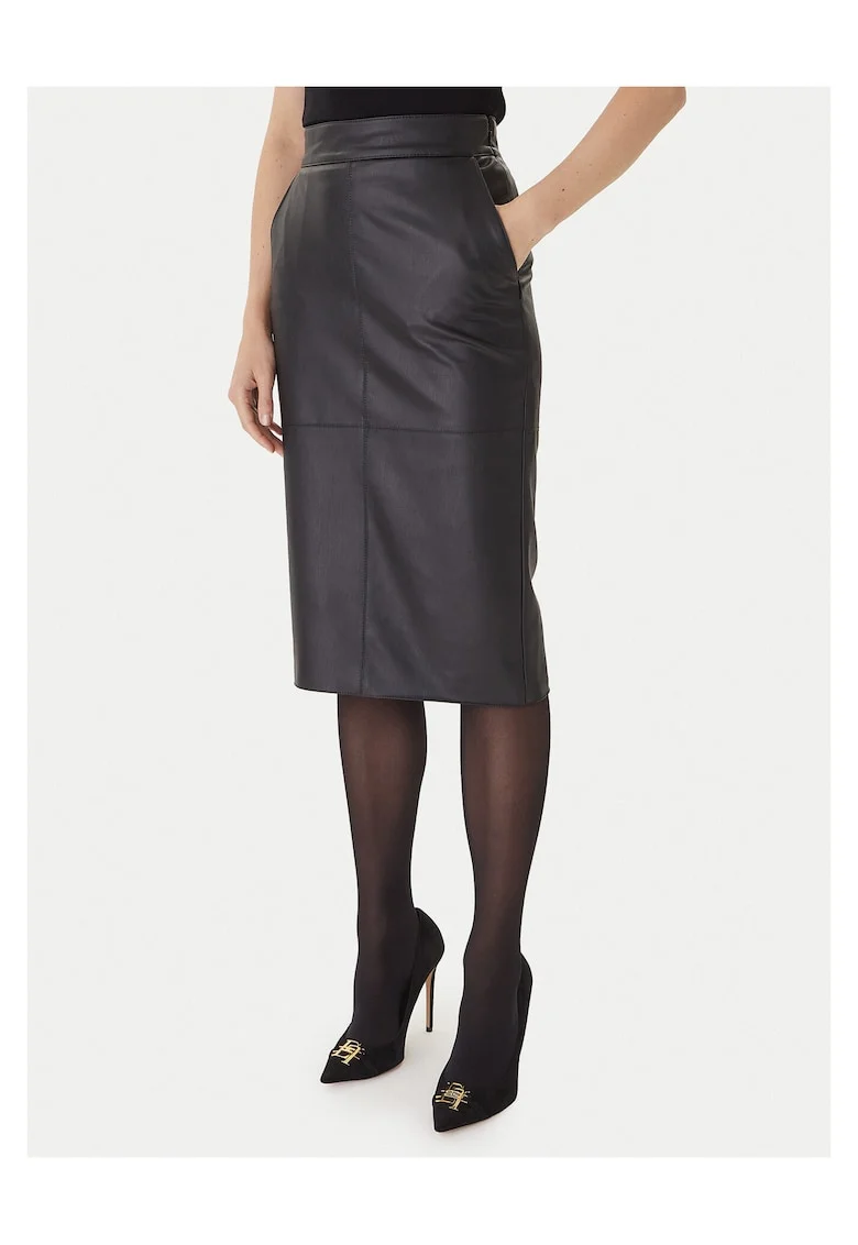 Fusta  imitatie de piele, neagra