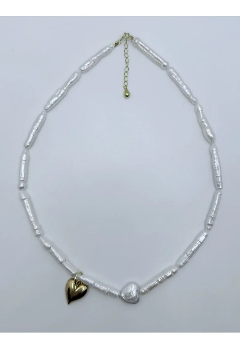 Colier handmade, cu perle de cultura, pandantiv inima argint 925 placat cu aur. inchideri din argint 40cm +5 cm prelungire