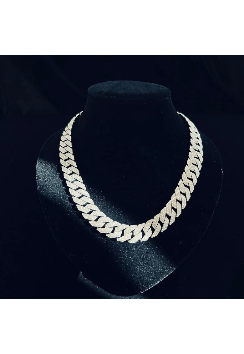 Colier Unisex  lungime 50cm, aliaj metalic, placat cu aur alb de 14K, cristale Zirconia