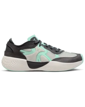 Pantofi sport cu insertii de piele intoarsa Jordan Delta 3,