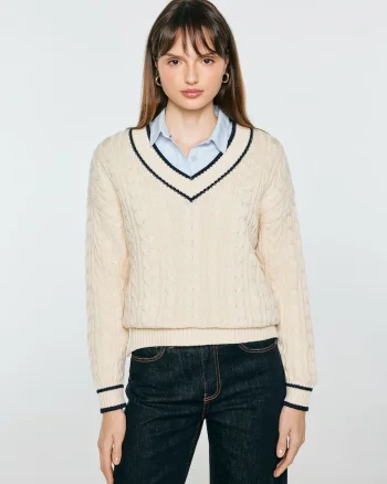 Pulover cu model torsade si decolteu in V Calia 103