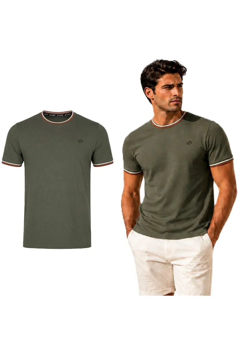 Tricou cu detalii contrastante