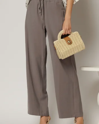 Pantaloni dama gri cu croi lejer si snur in talie