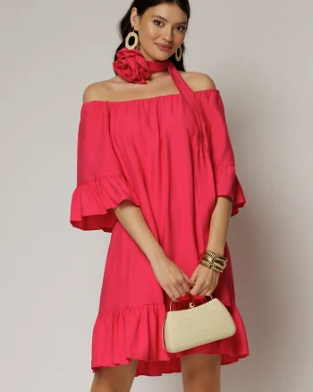 Rochie fucsia din vascoza cu volan la baza si maneci trei sferturi