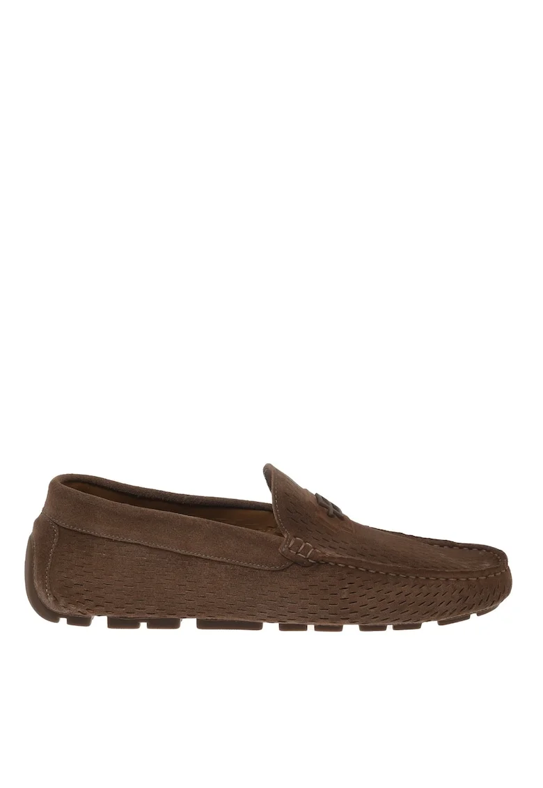 Pantofi loafer din piele intoarsa texturata, Maro