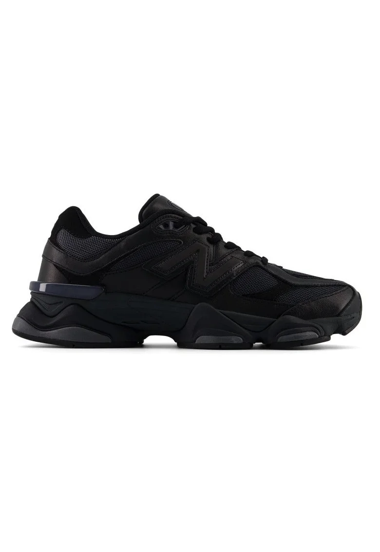 Pantofi sport din piele cu insertii din plasa 9060