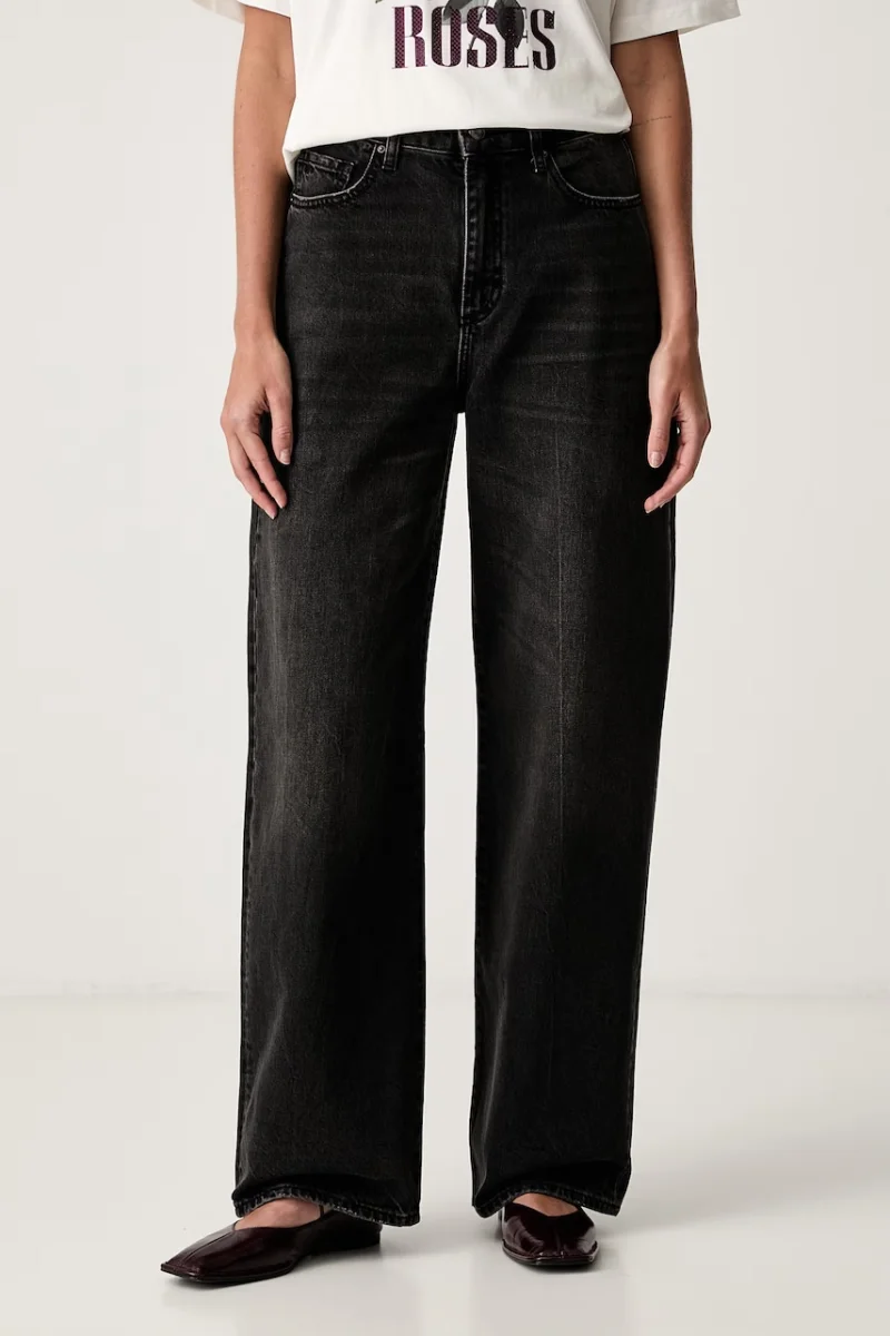 Armani Exchange blugi relaxed fit pentru femei